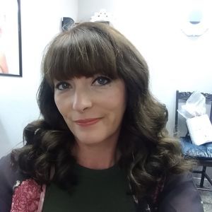 Meet your Posher, Vicky